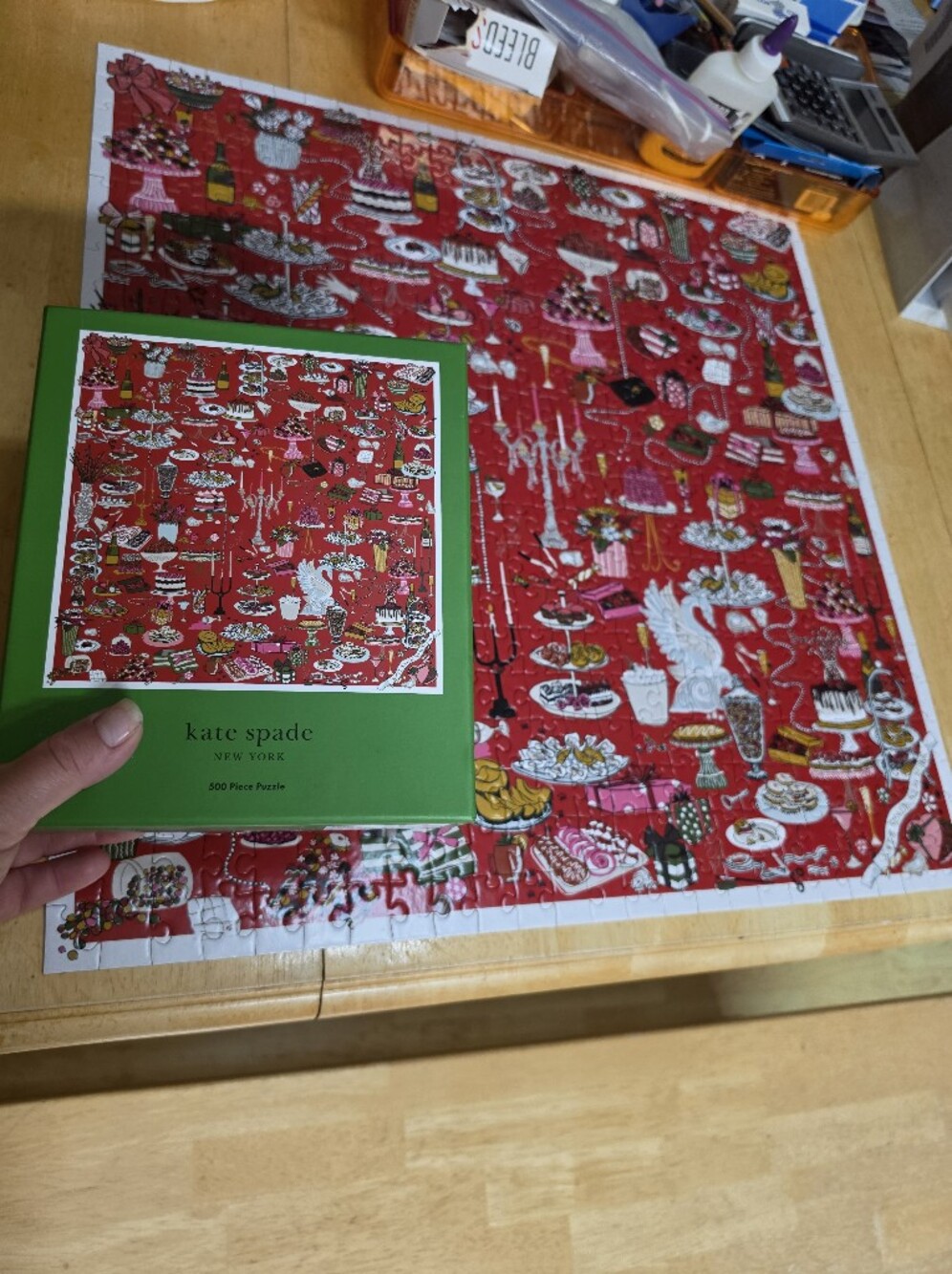 kate spade Red Dessert Table 500-Piece Puzzle